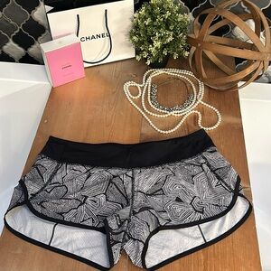 Lululemon Shorty Shorts